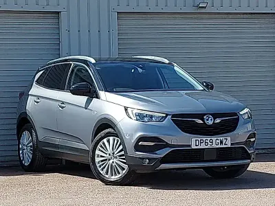 Used Vauxhall Grandland X Business Edition 130 HP (95 kW) 2020 Grey SUV