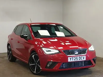 Begagnad Seat Ibiza FR Sport 115 HK (84 kW) 2025 Röd Halvkombi
