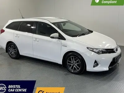 Used Toyota Auris Hybrid 2015