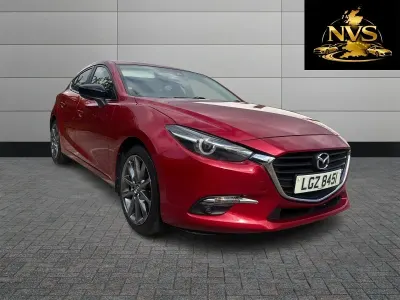 Używany Mazda 3 Inclusive 120 KM (88 kW) 2018 Czerwony Hatchback