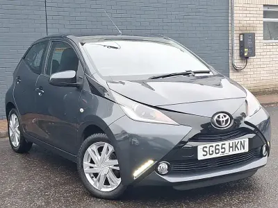 Used Toyota Aygo x-press 68 HP (50 kW) 2015 Grey Hatchback