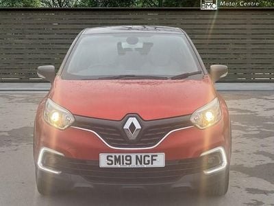 Used Renault Captur Iconic 90 HP (66 kW) 2019 Red/black SUV