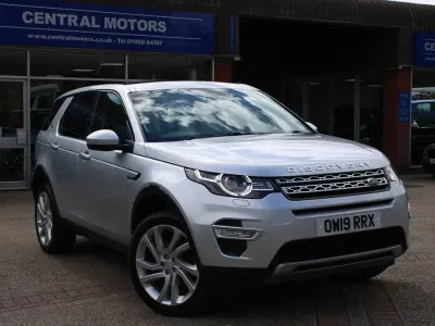 Używany Land Rover Discovery Sport HSE Luxury 240 KM (176 kW) 2019 Srebrny SUV