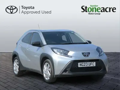 Used Toyota Aygo X PURE 72 HP (52 kW) 2023 Silver SUV