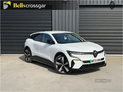 Używany Renault Mégane IV Techno 160 kW (218 KM) 2022 Biały Hatchback