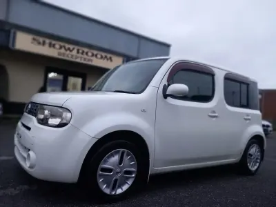 Used Nissan Cube 2012 White MPV