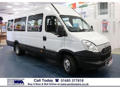 used Iveco Daily 45C15 EEV 3.0HPI 150PS 17 SEAT DISABLED ACCESS MINIBUS