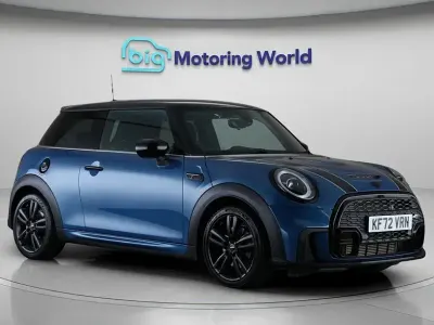 Begagnad Mini Cooper S Hatch 178 HK (130 kW) 2023 Blå Halvkombi