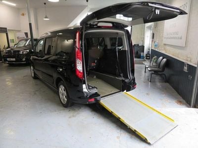 Used Ford Tourneo Connect Zetec 2017 Grey MPV