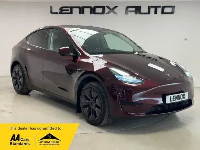 Used Tesla Model Y Long Range RWD 85 kW (116 HP) 2025 Red SUV