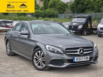 Usado Mercedes C220 Premium Plus 2017 Gris Berlina