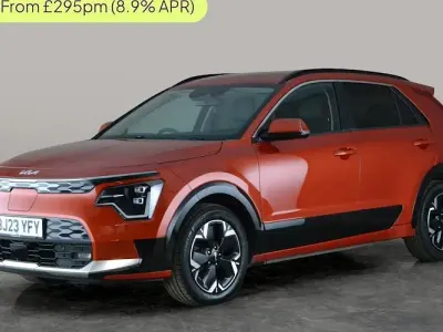 Used Kia Niro 150 kW (204 HP) 2023 Orange SUV