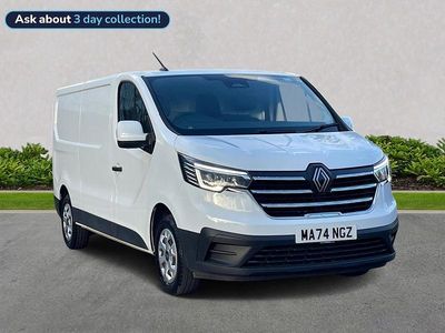 White Used 2024 Renault Trafic MPV | £18,750 (Fair price)