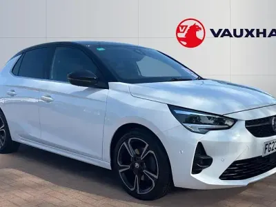 Second-hand Vauxhall Corsa Ultimate 101 CP (74 kW) 2023 Alb Hatchback