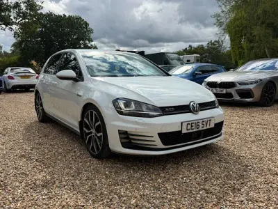 Used VW Golf VII GTD 184 HP (135 kW) 2016 White Hatchback