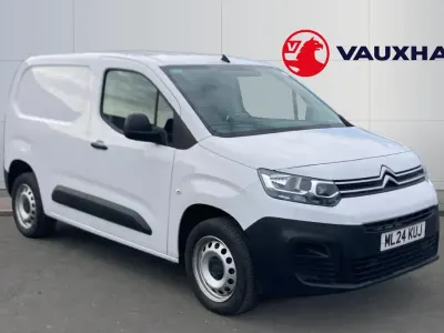 Używany Citroën Berlingo PureTech 110 KM (80 kW) 2024 Minivan