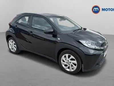 Used Toyota Aygo X PURE 72 HP (52 kW) 2022 Black SUV
