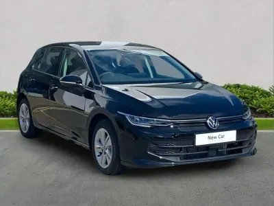 New VW Golf VIII Life 113 HP (83 kW) 2025 Other Hatchback