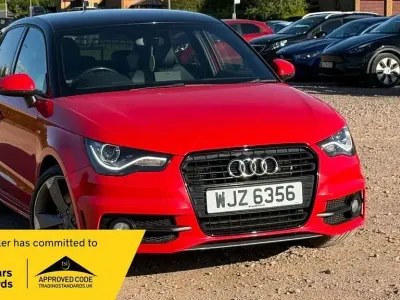Usado Audi A1 Sportback Black Edition 185 CV (136 kW) 2014 Rojo Utilitario