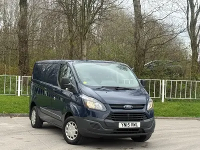 Usado Ford Transit Custom 125 HP (91 kW) 2015 Azul Van