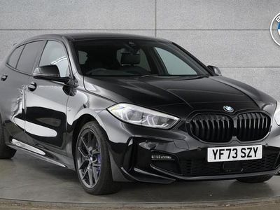 Begagnad BMW 120 M Sport 187 HK (137 kW) 2024 Svart Halvkombi