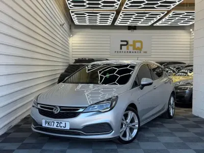 Used Vauxhall Astra SRi 150 HP (110 kW) 2017 Silver Hatchback