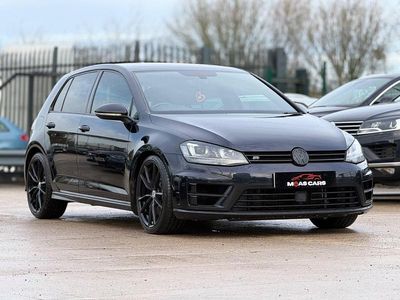 Black Used 2016 VW Golf VII R Hatchback | £15,788 (Fair price)