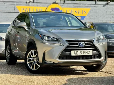 Used Lexus NX300h Luxury Line 195 HP (143 kW) 2016 Silver SUV