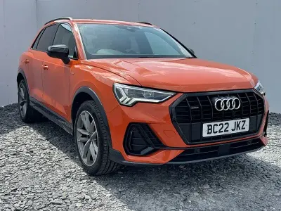 Used Audi Q3 Black Edition 190 HP (139 kW) 2022 Orange SUV