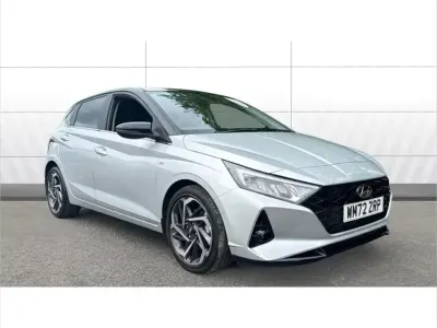 Używany Hyundai i20 Ultimate 99 KM (72 kW) 2023 Srebrny Hatchback