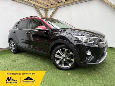 Black Used 2017 Kia Stonic First Edition SUV | £6,295 (A bit pricey)