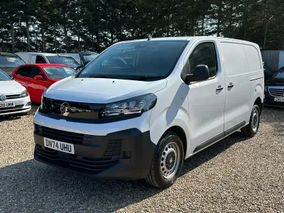 Used Vauxhall Vivaro S 2024 White MPV