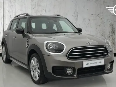 Used Mini Cooper Countryman Exclusive 134 HP (98 kW) 2019 Silver SUV