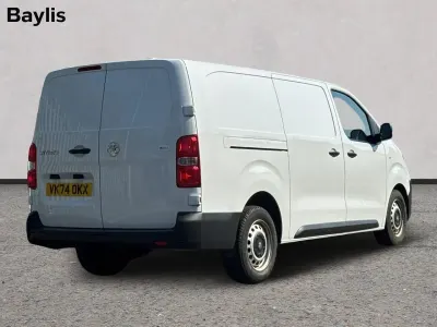 Used Vauxhall Vivaro S 118 HP (86 kW) 2024 White MPV