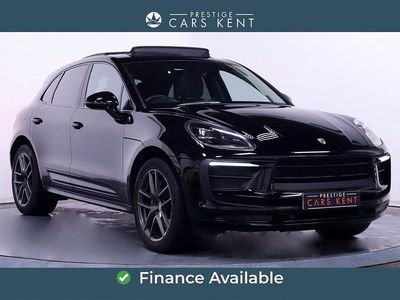 Black Used 2022 Porsche Macan SUV | £48,300 (Fair price)