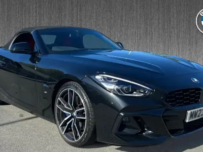 Second-hand BMW Z4 M Sport 194 CP (142 kW) 2023 Negru Cabrio