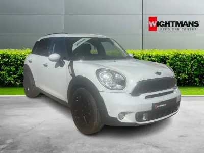 Used Mini Cooper SD Countryman 143 HP (105 kW) 2013 White SUV