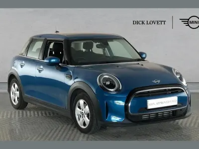 Used Mini Cooper Classic 134 HP (98 kW) 2023 Blue Hatchback