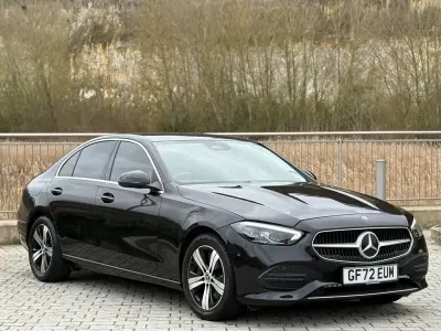 Usado Mercedes C200 2022 Preto Sedan