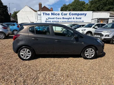 Used Vauxhall Corsa Design Edition 70 HP (51 kW) 2015 Grey Hatchback