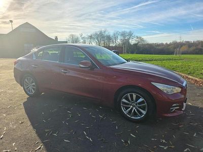Used Infiniti Q50 170 HP (125 kW) 2015 Red Sedan