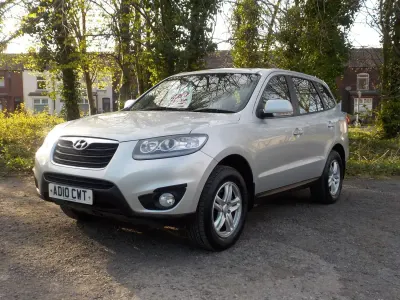 Used Hyundai Santa Fe Style 197 HP (144 kW) 2010 Silver SUV
