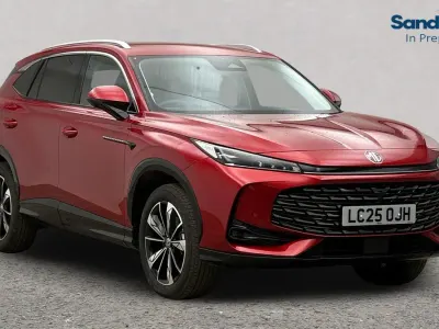 Used MG HS Trophy 169 HP (124 kW) 2024 Tri coat  dynamic red SUV