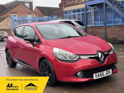 Used Renault Clio 2016 Red Hatchback