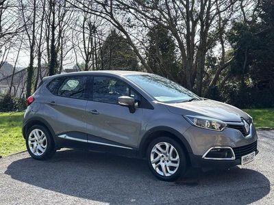 Used Renault Captur Dynamique 90 HP (66 kW) 2014 Grey SUV