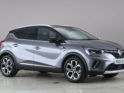 Usado Renault Captur Techno 143 HP (105 kW) 2023 Cinzento SUV