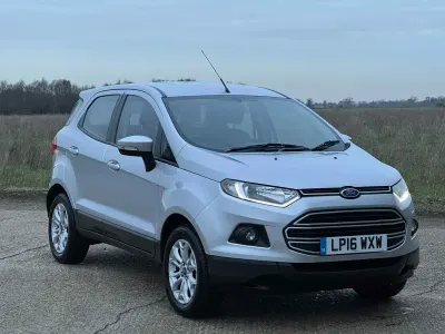 Usado Ford Ecosport Zetec 2016 Plateado SUV