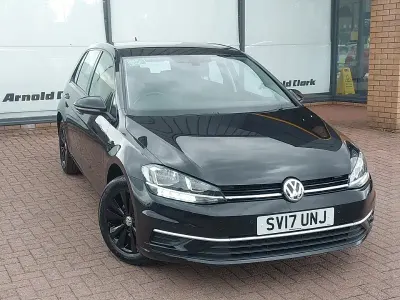 Used VW Golf VII SE 110 HP (80 kW) 2017 Black Hatchback