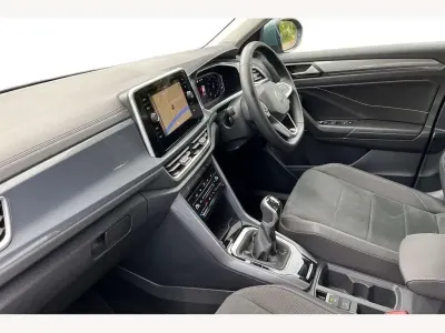 Used VW T-Roc Style 150 HP (110 kW) 2025 Blue SUV