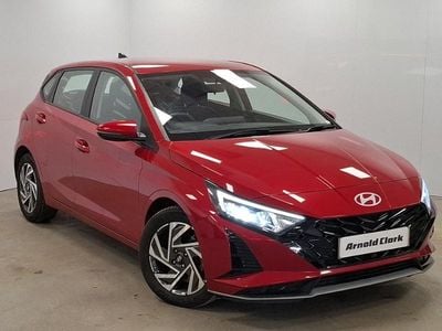 Used Hyundai i20 Advanced 100 HP (73 kW) 2023 Red Hatchback